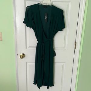 Lulu’s dark green wrap midi dress. Size large. Deep V neck.